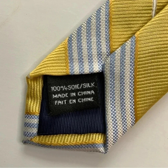 2/$30 IZOD Yellow Woven Silk Stripe Tie - Picture 10 of 12